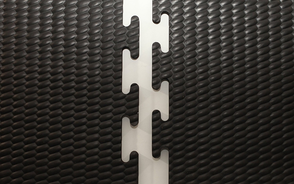 משטחים לאורוות סוסים